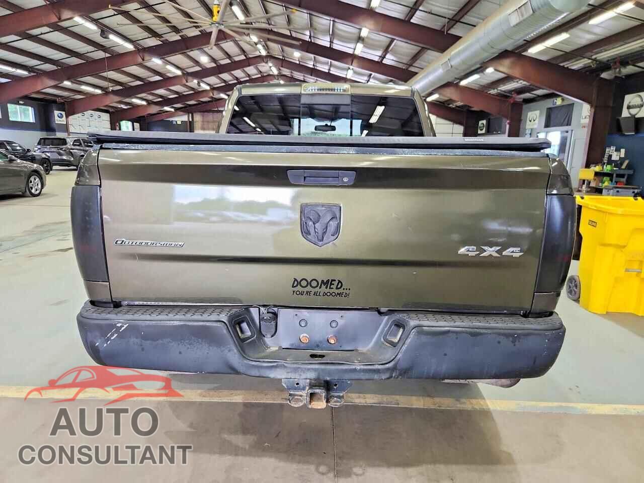 DODGE RAM 1500 2012 - 1C6RD7LT7CS201677
