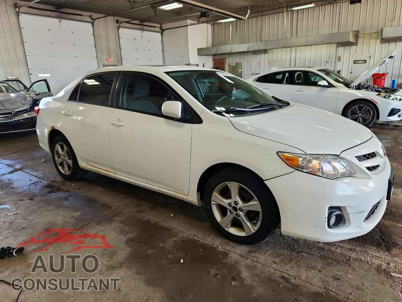 TOYOTA COROLLA 2011 - 2T1BU4EE2BC553802