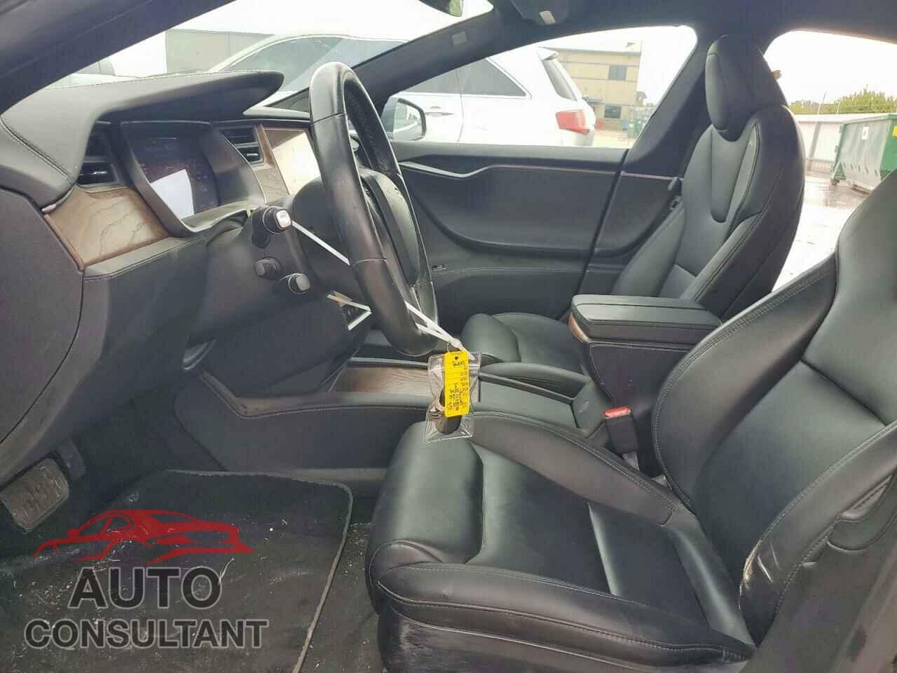 TESLA MODEL S 2020 - 5YJSA1E29LF385201