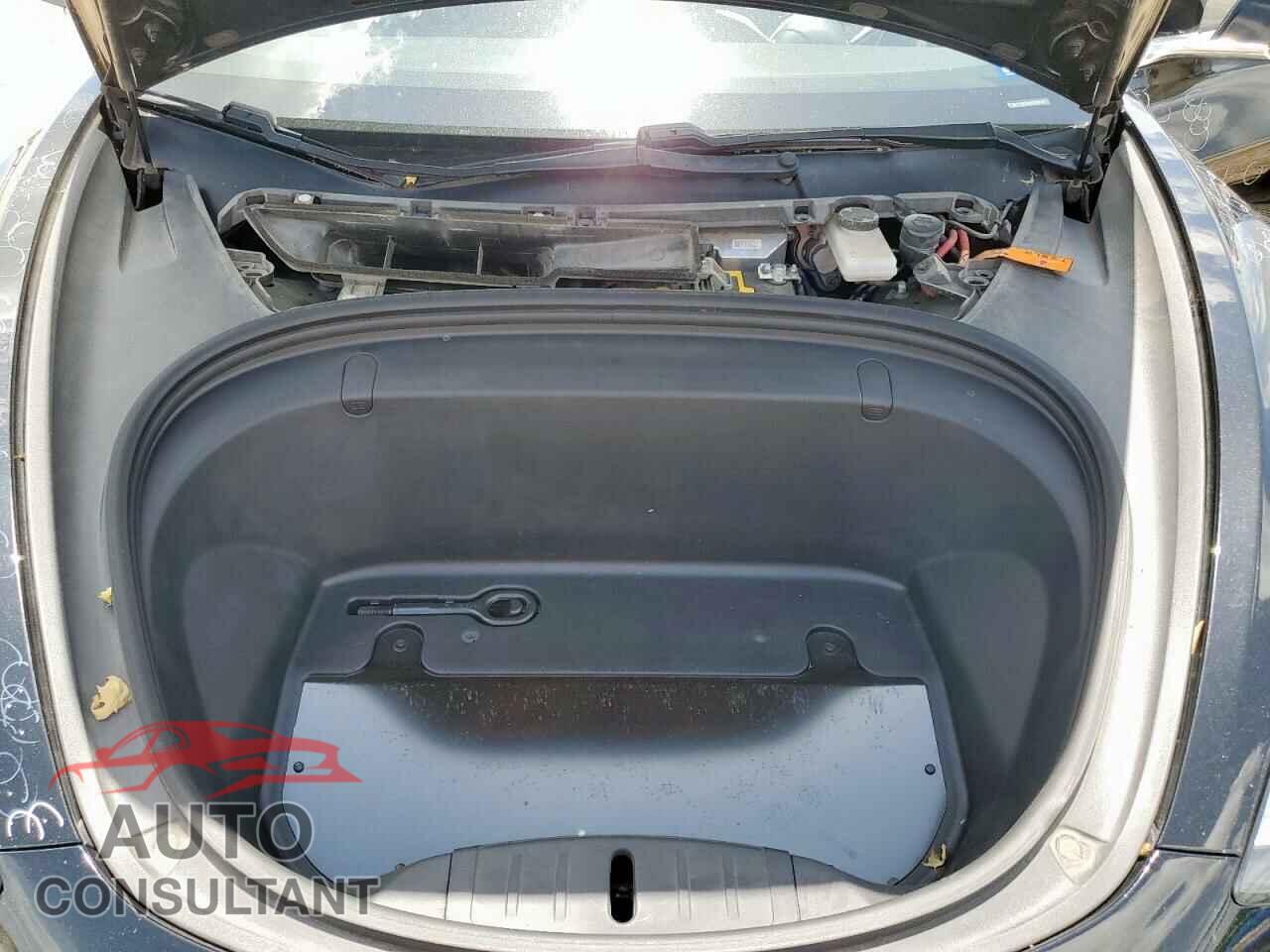 TESLA MODEL 3 2019 - 5YJ3E1EA4KF296490