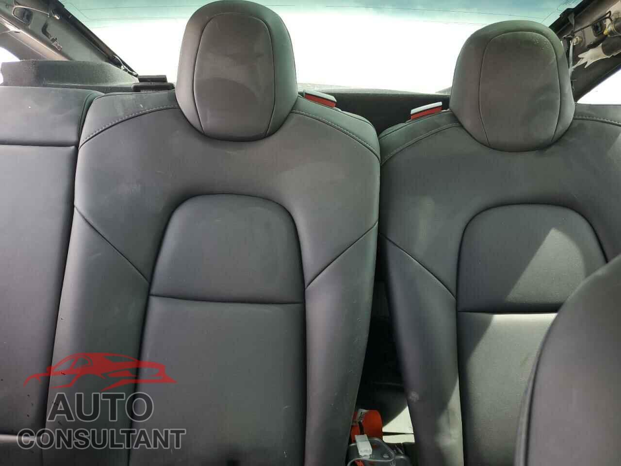 TESLA MODEL 3 2023 - 5YJ3E1EAXPF603023