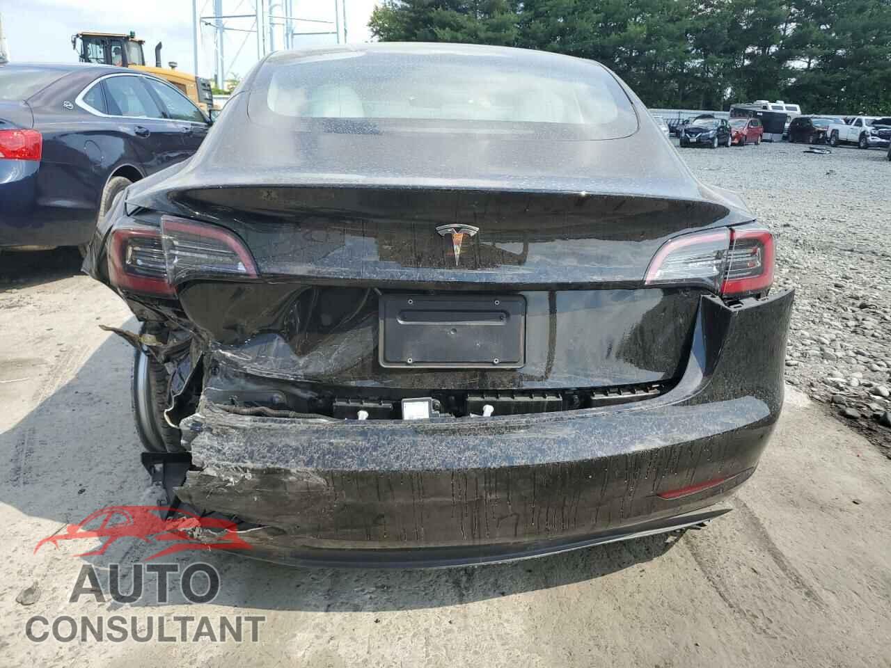 TESLA MODEL 3 2023 - 5YJ3E1EAXPF549903