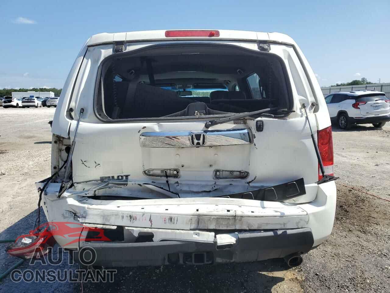 HONDA PILOT 2011 - 5FNYF3H53BB025577