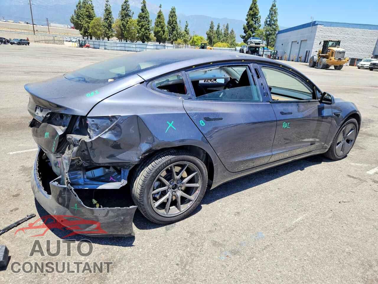 TESLA MODEL 3 2023 - 5YJ3E1EA3PF680302