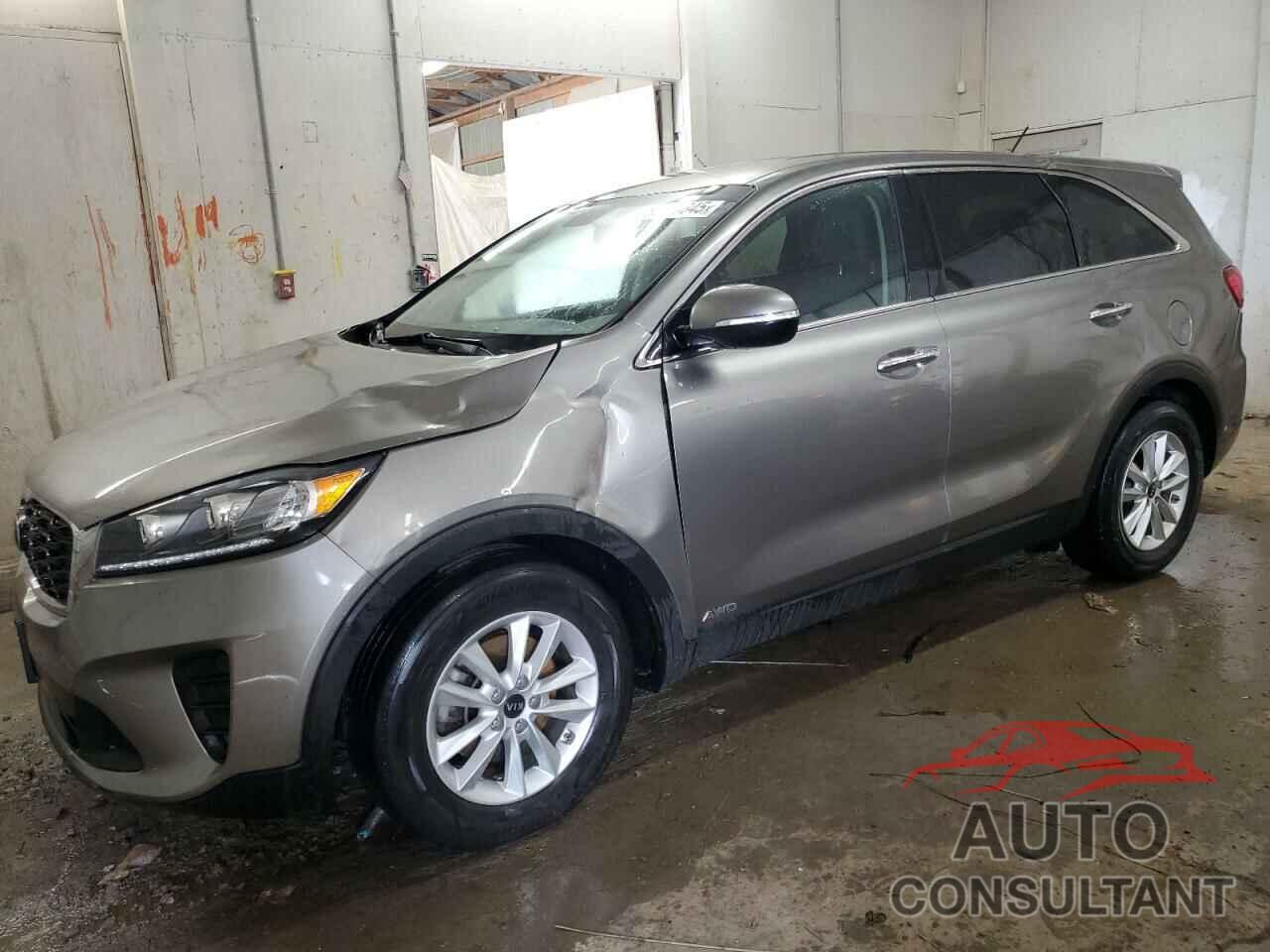 KIA SORENTO 2019 - 5XYPGDA5XKG449193