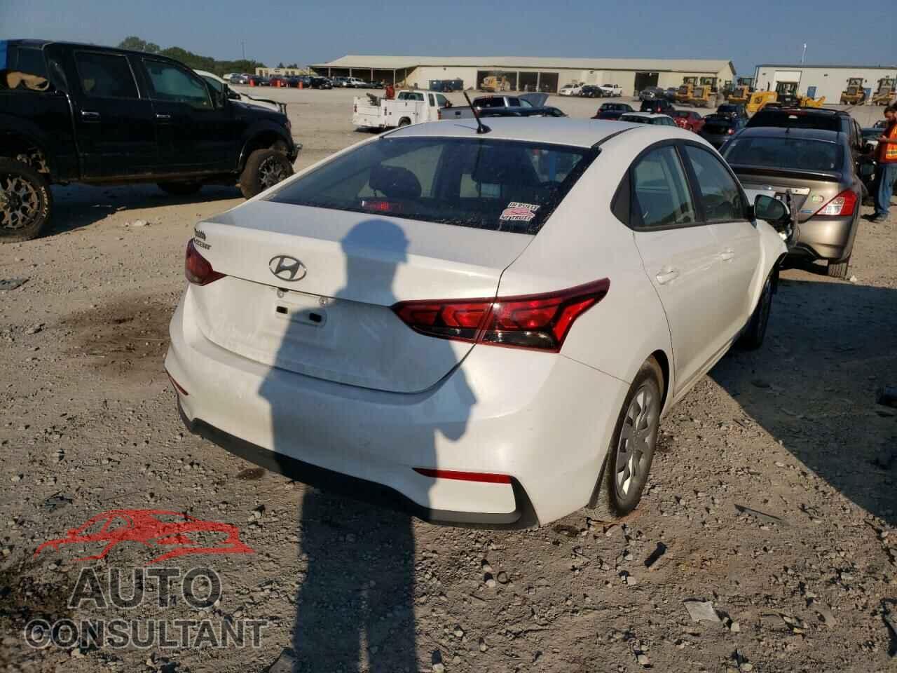 HYUNDAI ACCENT 2022 - 3KPC24A68NE155251