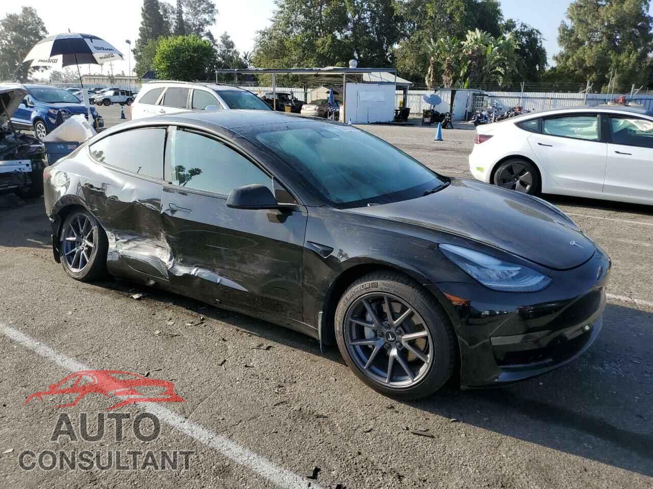 TESLA MODEL 3 2021 - 5YJ3E1EA2MF857563