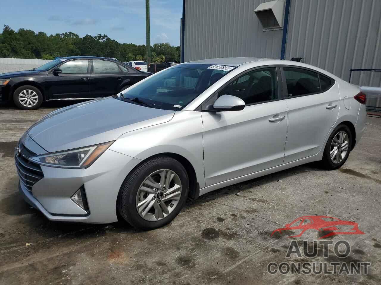 HYUNDAI ELANTRA 2019 - KMHD84LFXKU878916