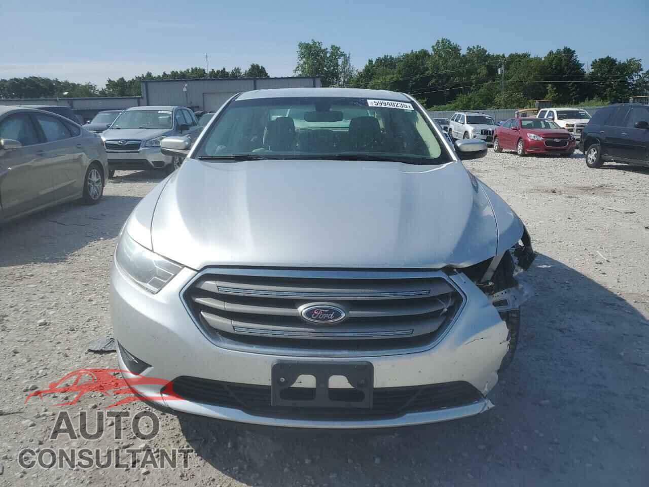 FORD TAURUS 2015 - 1FAHP2E80FG121013