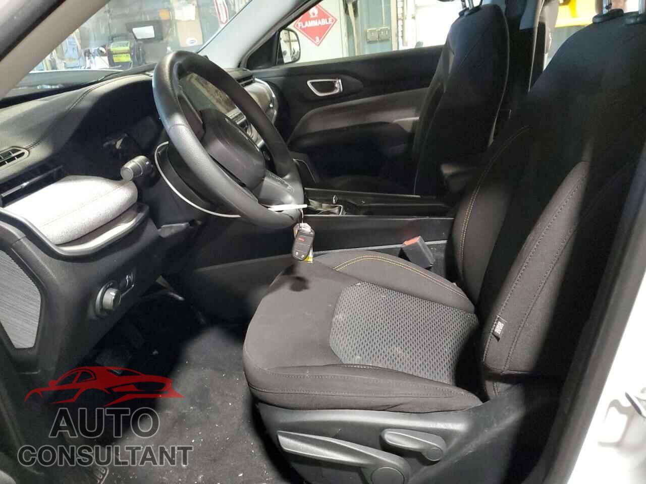 JEEP COMPASS 2022 - 3C4NJDAB7NT205819