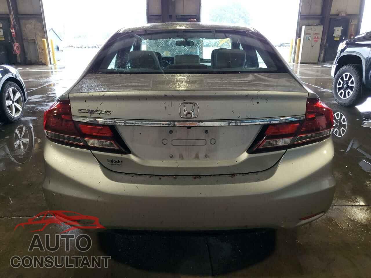 HONDA CIVIC 2015 - 19XFB2F57FE111812