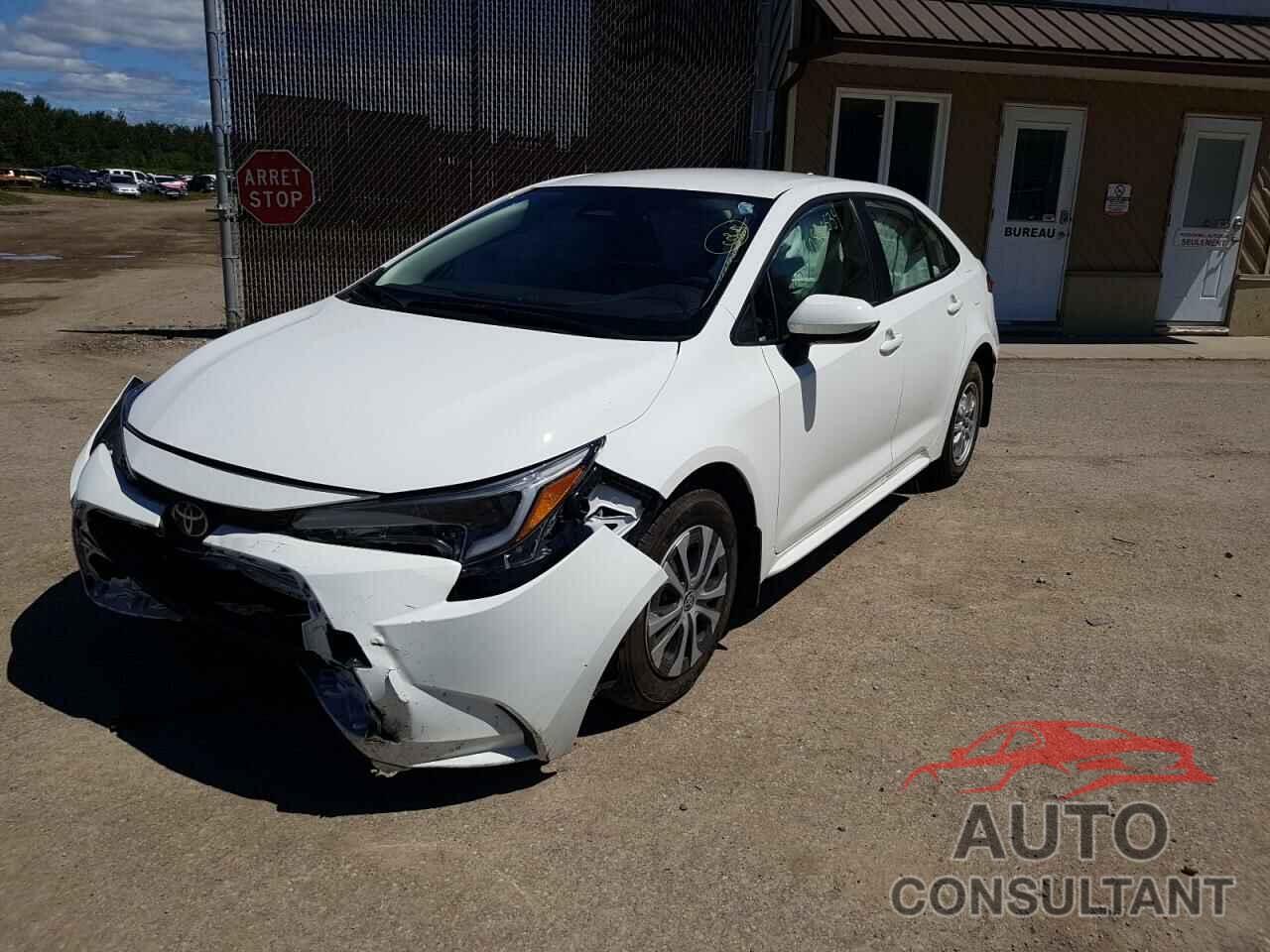 TOYOTA COROLLA 2023 - JTDBCMFEXPJ010582