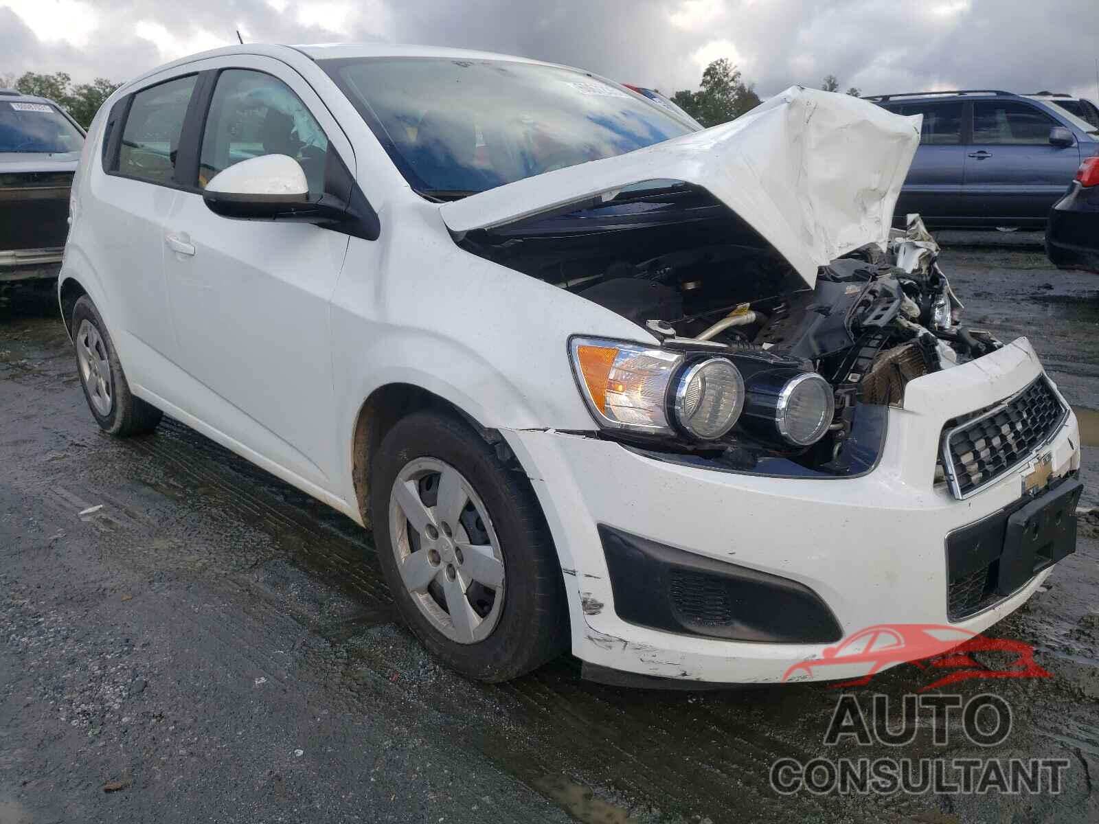 CHEVROLET SONIC 2016 - 1G1JA6SH6G4171077