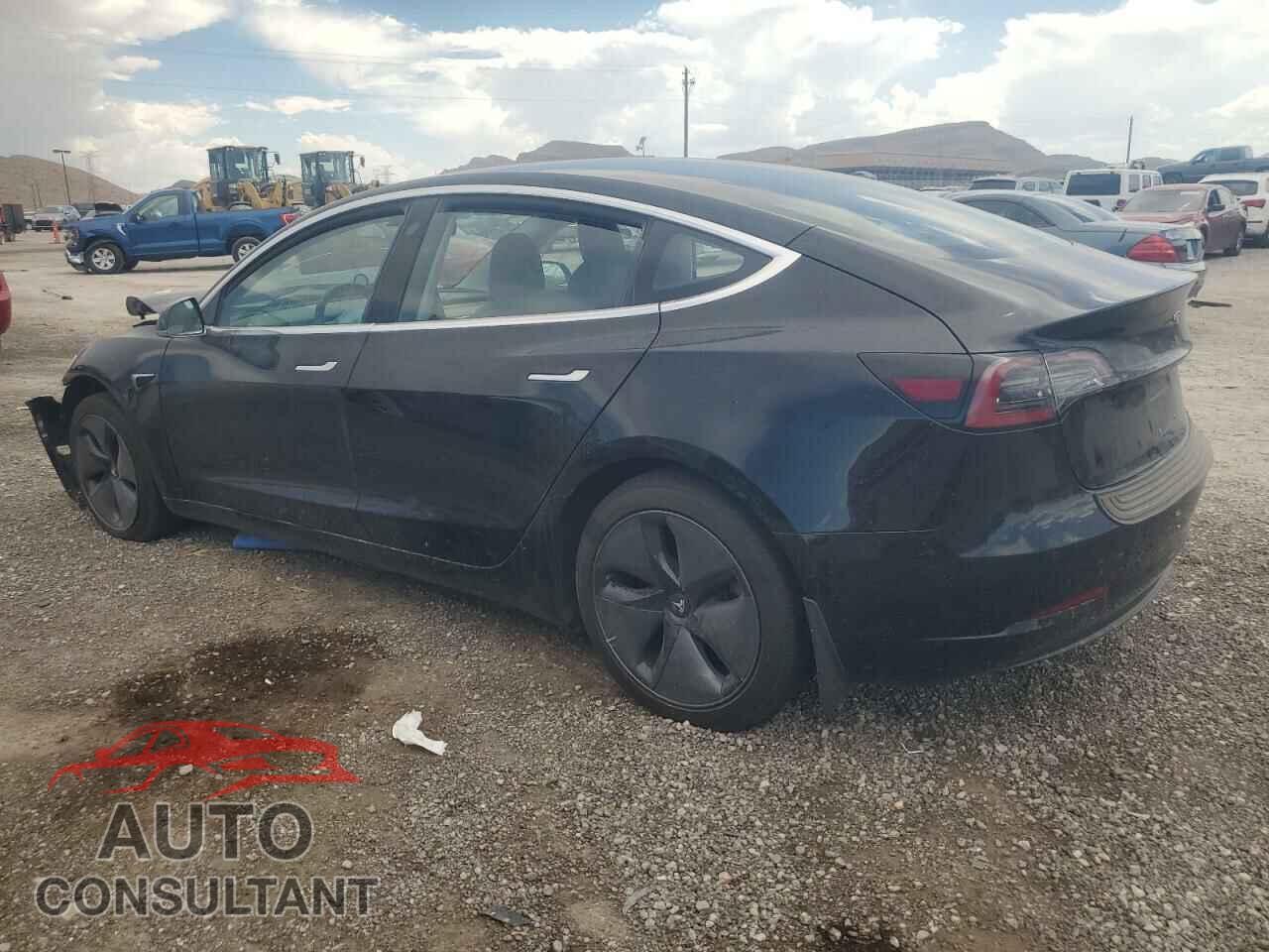 TESLA MODEL 3 2018 - 5YJ3E1EA0JF157066