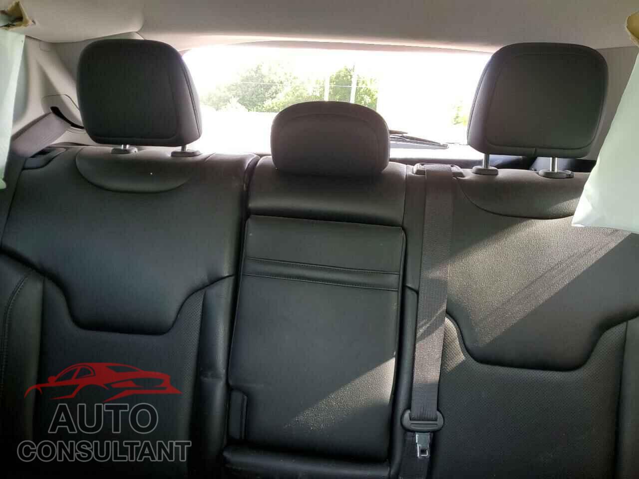 JEEP COMPASS 2020 - 3C4NJDCB4LT101153