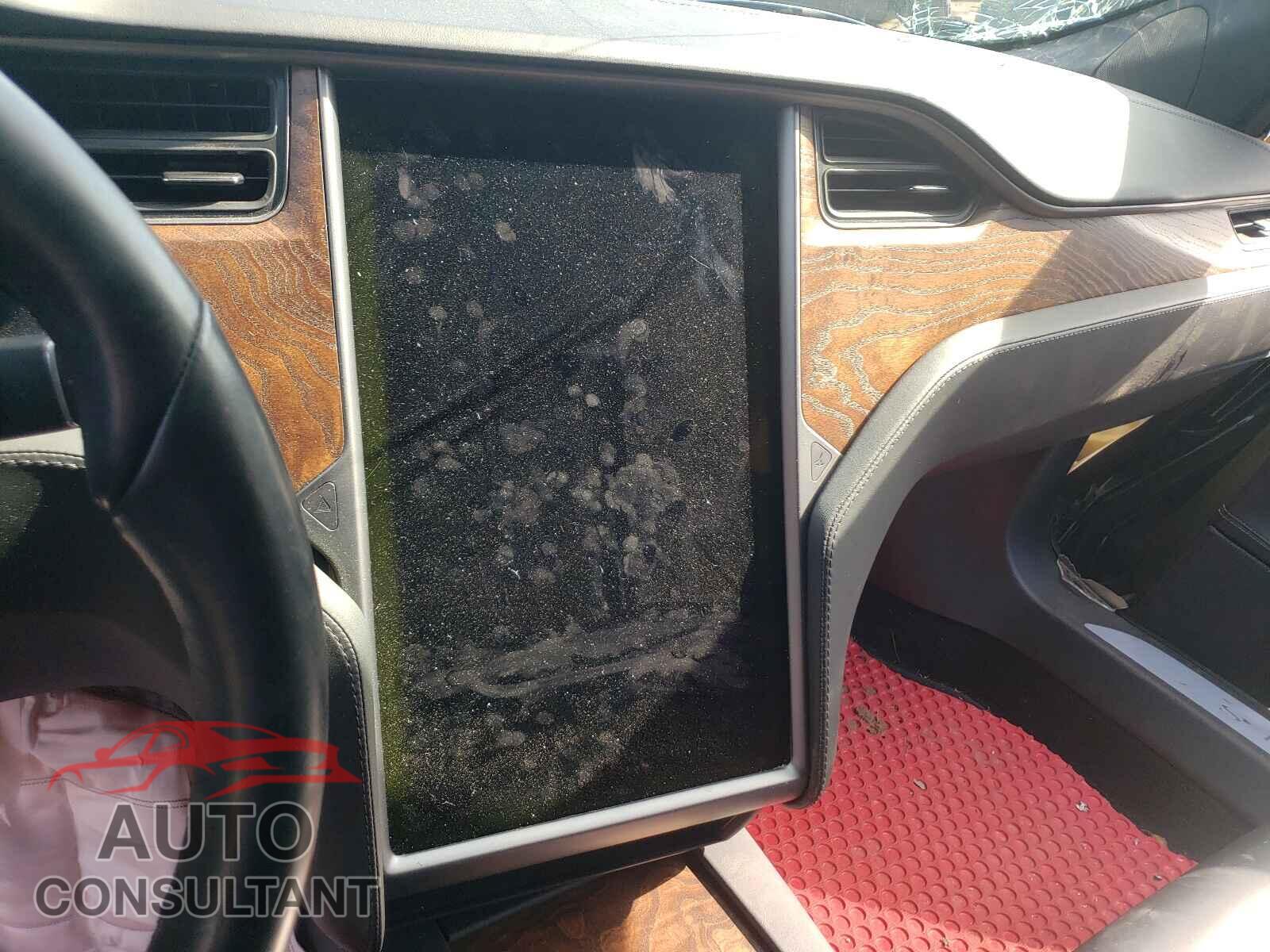 TESLA MODEL S 2019 - 5YJSA1E29KF305457