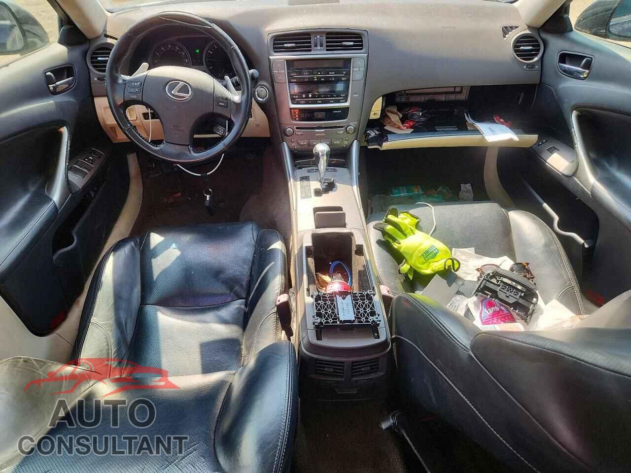 LEXUS IS 2009 - JTHCK262295029459