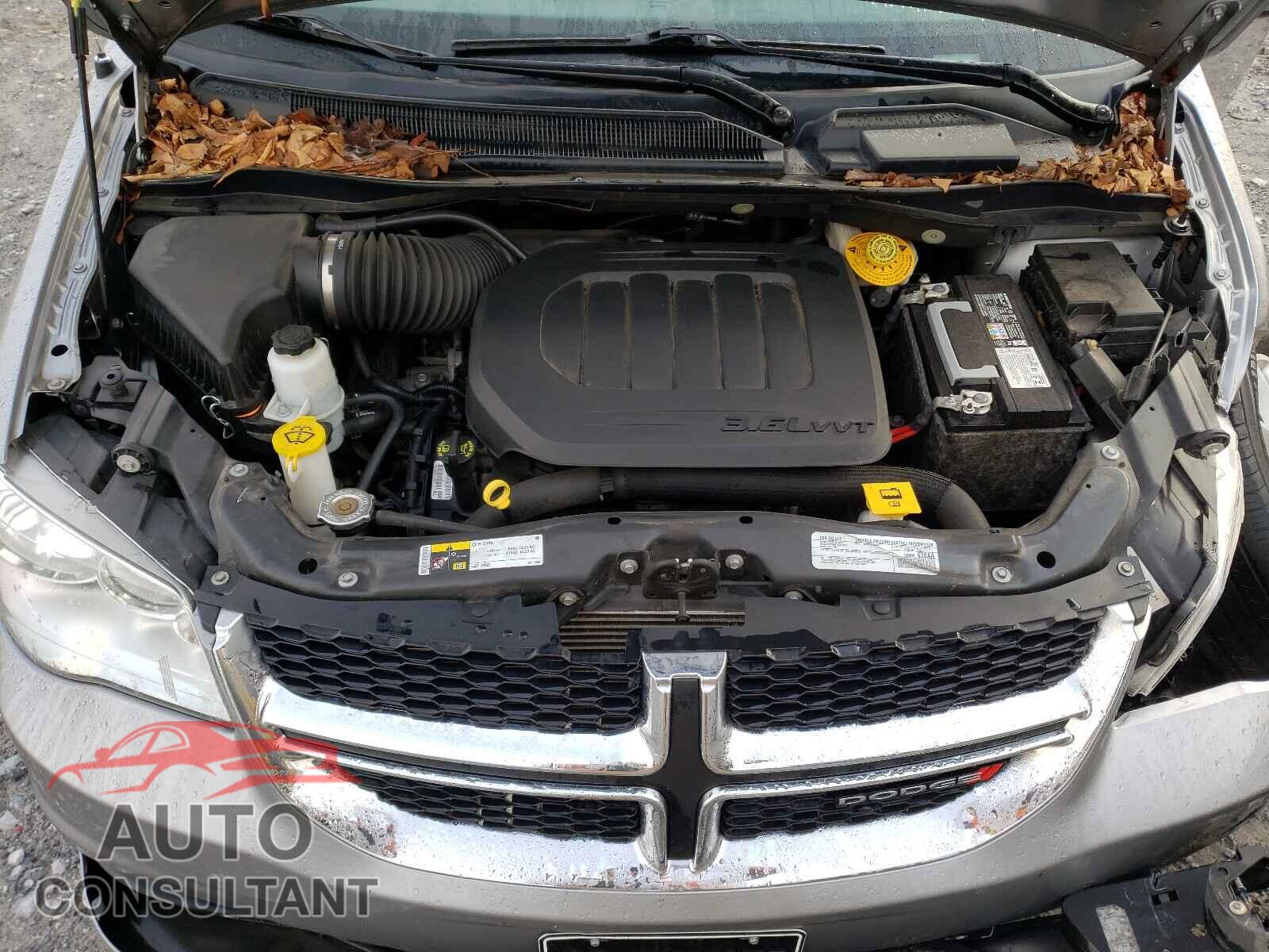DODGE GRAND CARA 2019 - 2C4RDGCG1KR718646