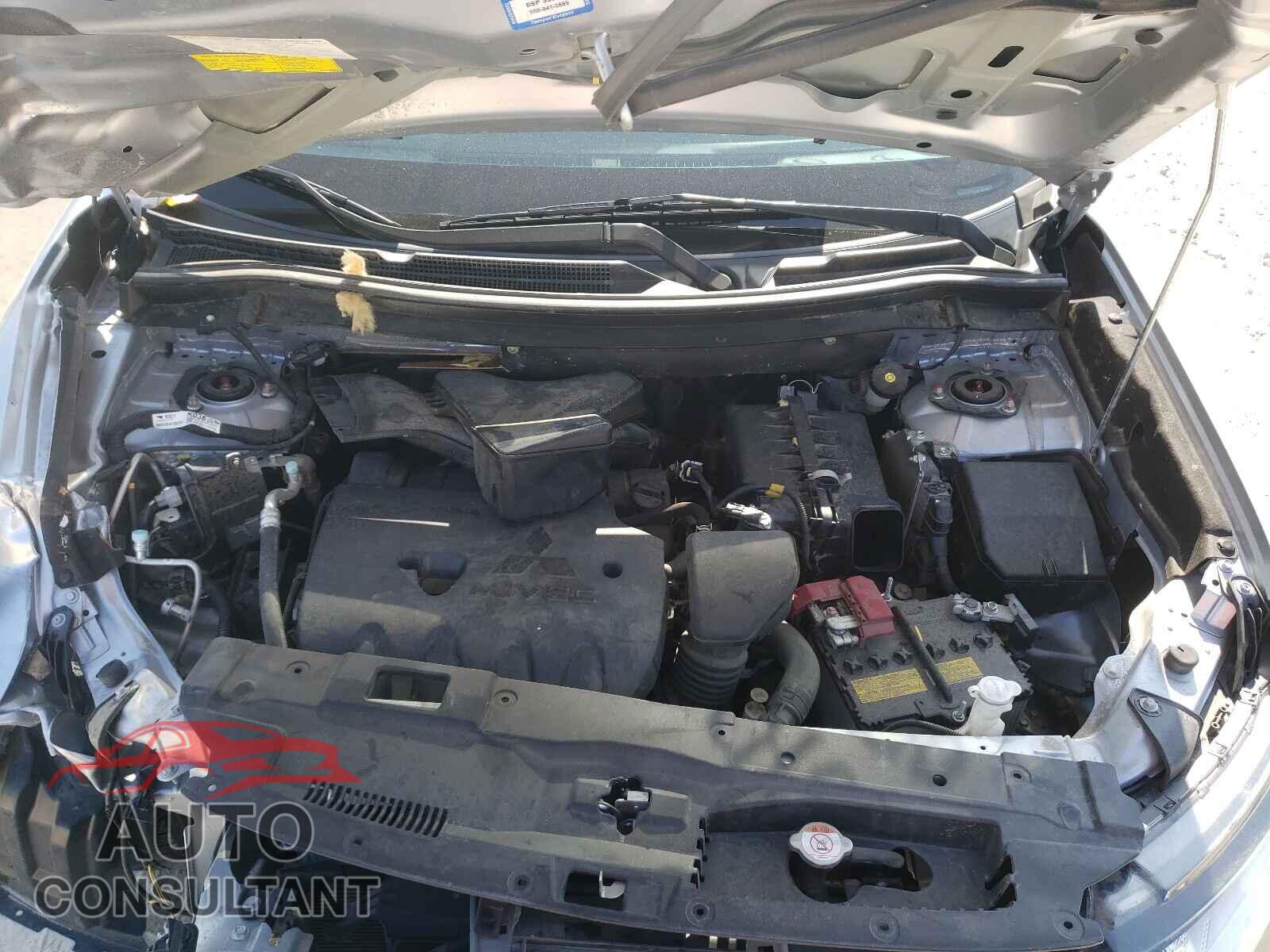 MITSUBISHI OUTLANDER 2017 - JA4AD2A35HZ040508