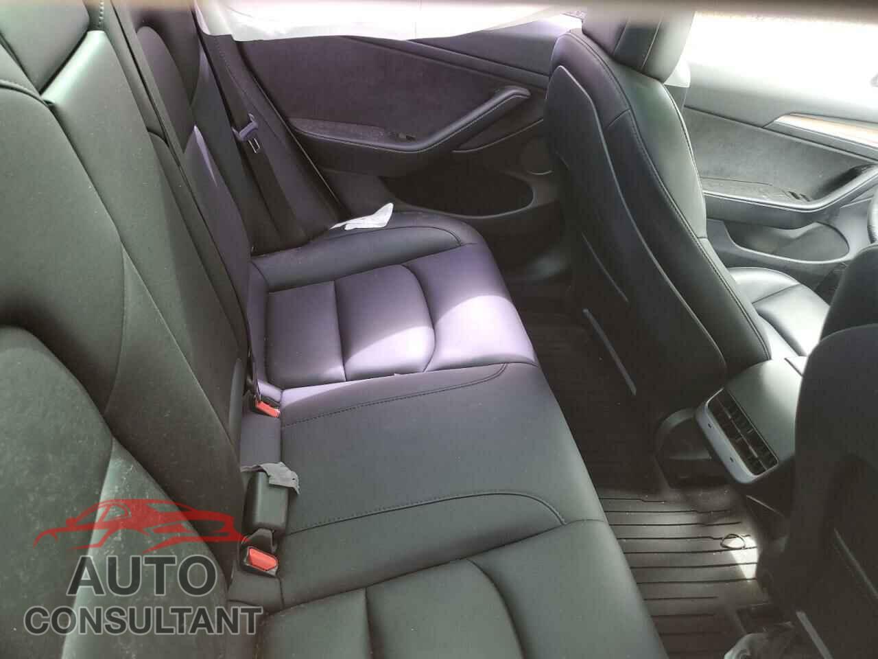 TESLA MODEL 3 2022 - 5YJ3E1EBXNF366359
