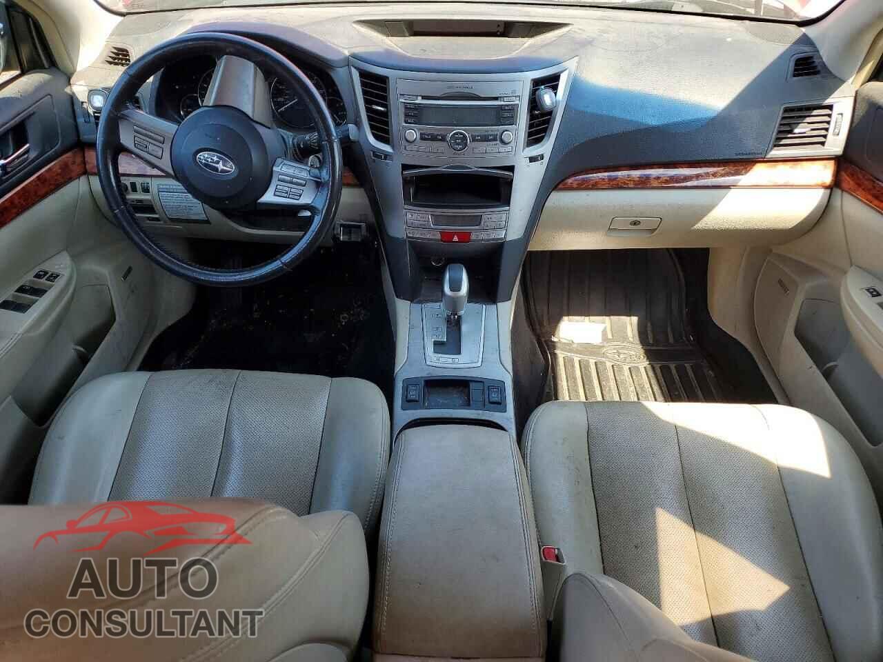 SUBARU OUTBACK 2011 - 4S4BRBKC8B3390747
