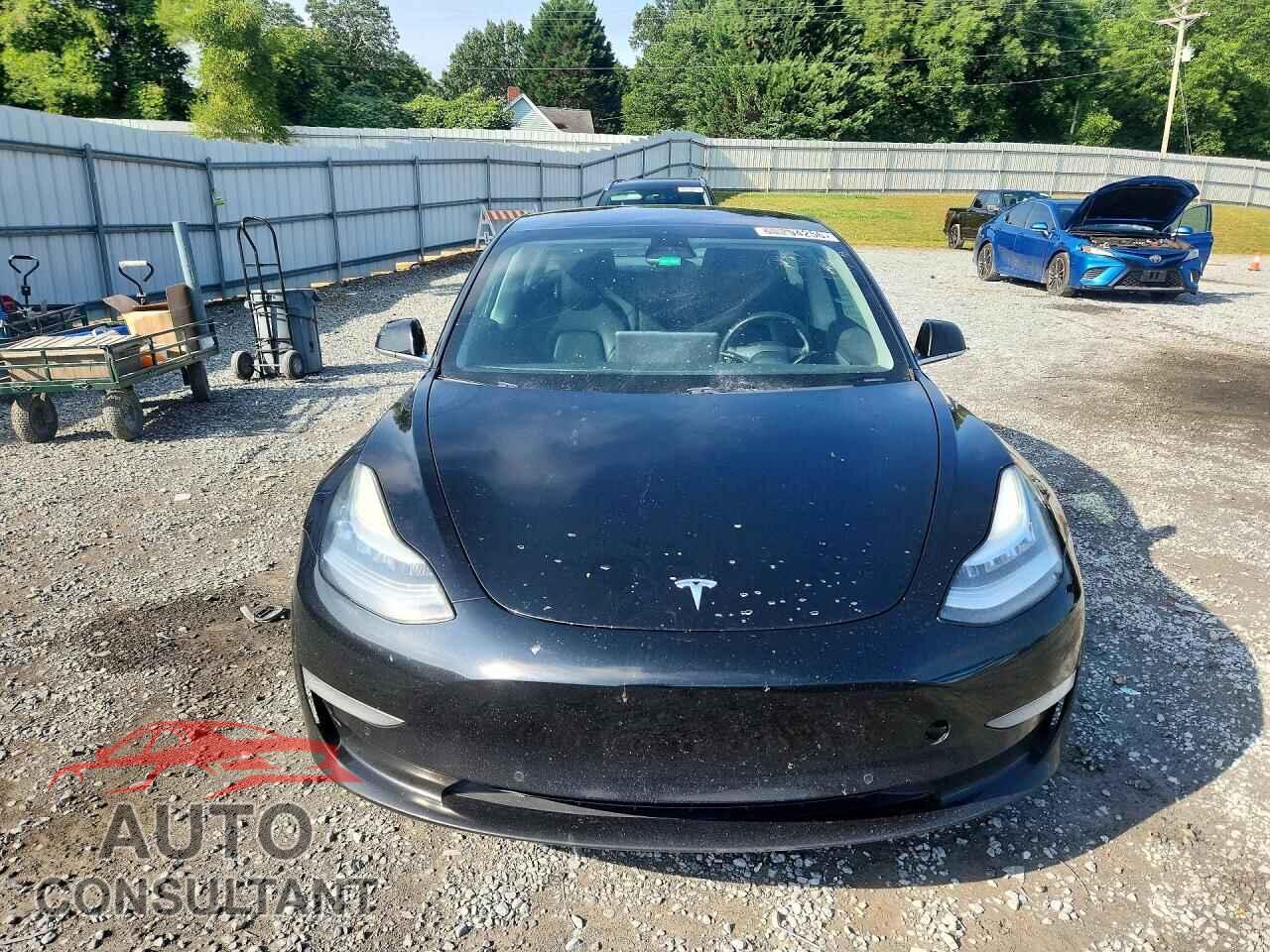 TESLA MODEL 3 2019 - 5YJ3E1EA5KF325138