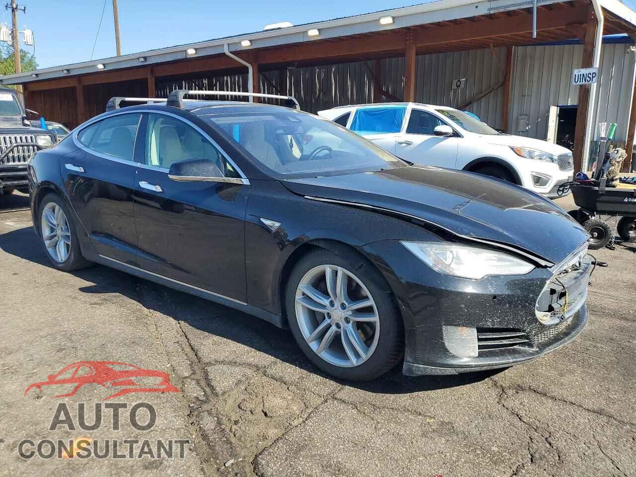 TESLA MODEL S 2015 - 5YJSA1E25FF112714