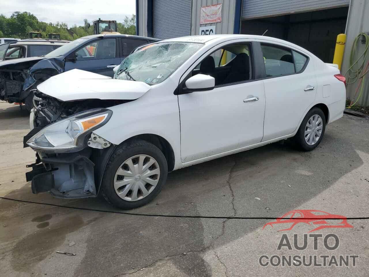 NISSAN VERSA 2018 - 3N1CN7AP4JL874930