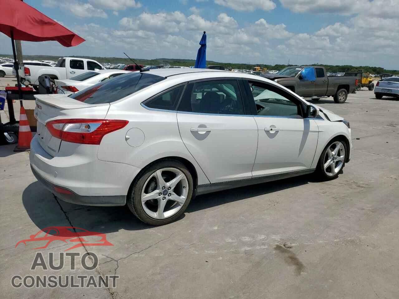 FORD FOCUS 2013 - 1FADP3J22DL245276
