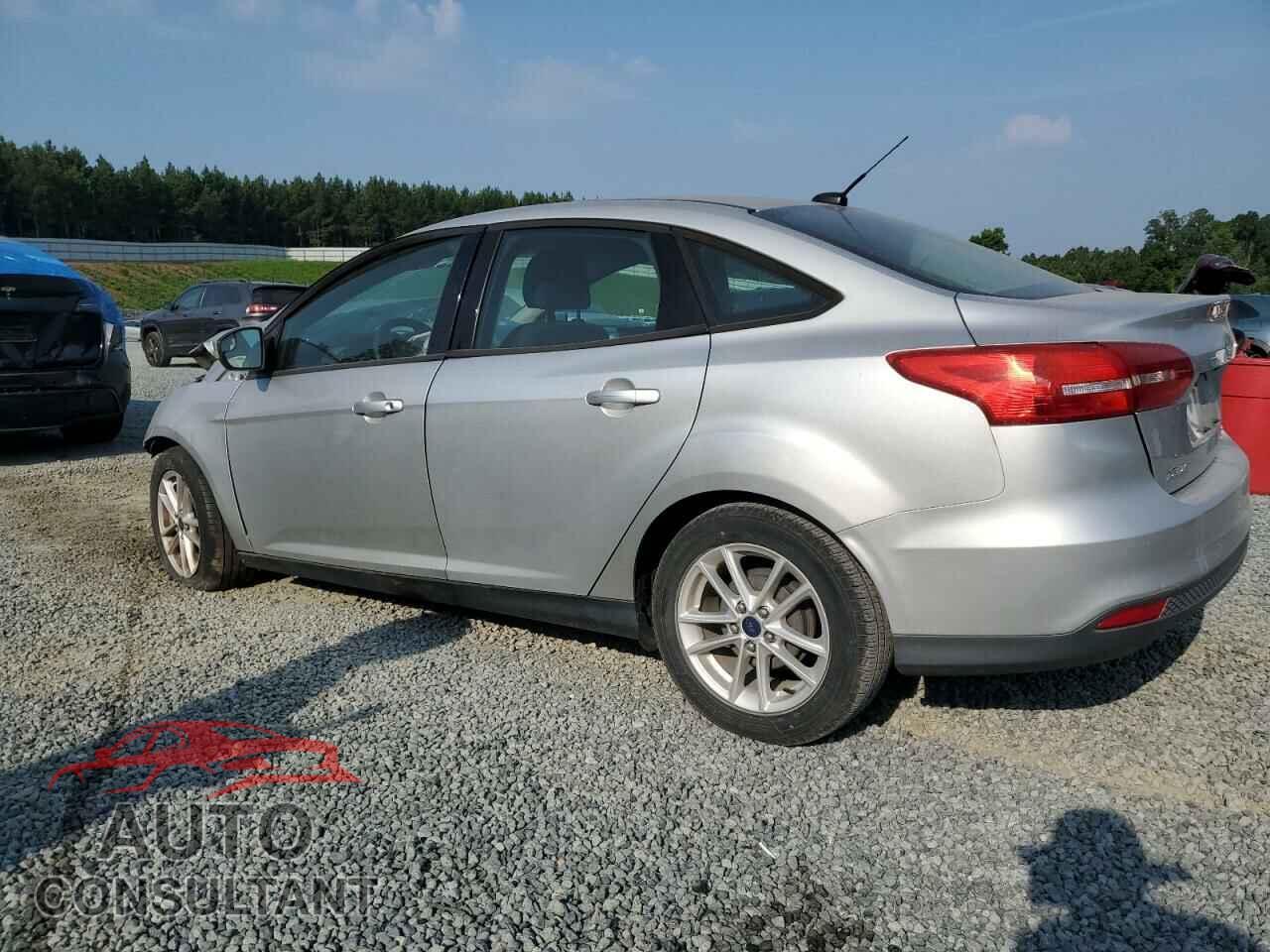 FORD FOCUS 2015 - 1FADP3F22FL213116