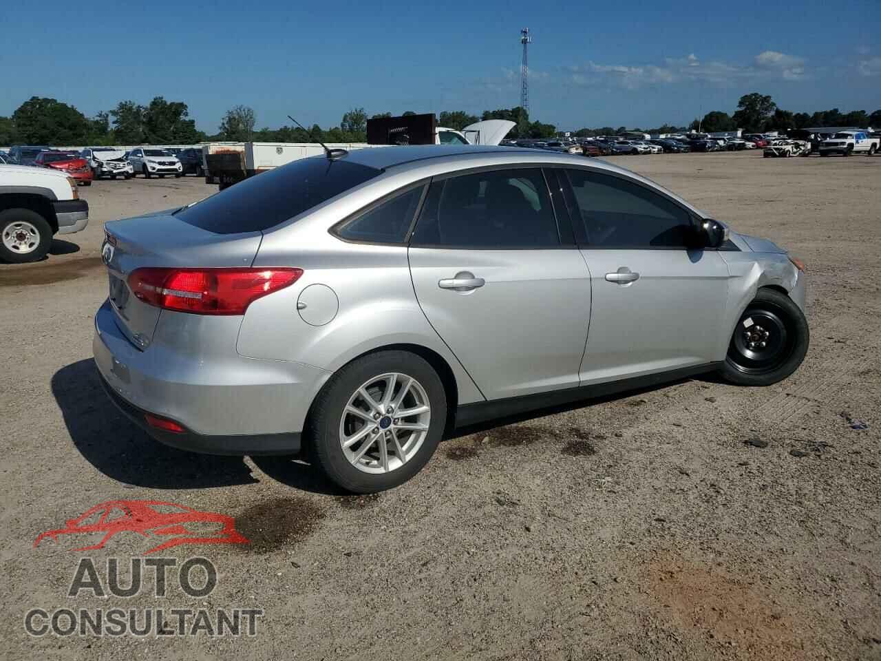 FORD FOCUS 2015 - 1FADP3F24FL297889