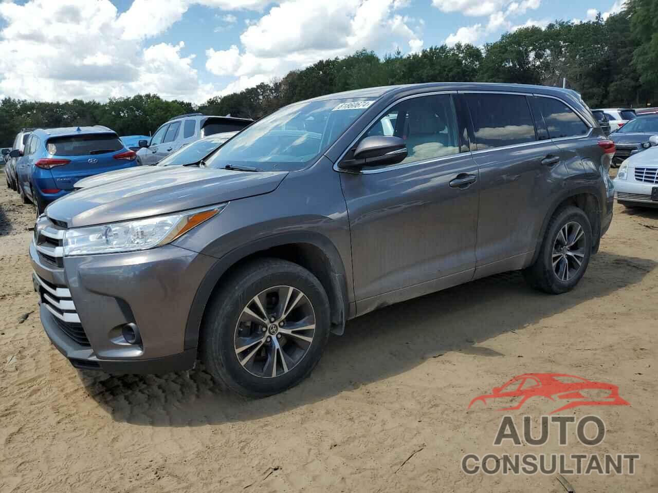 TOYOTA HIGHLANDER 2018 - 5TDBZRFH8JS889726