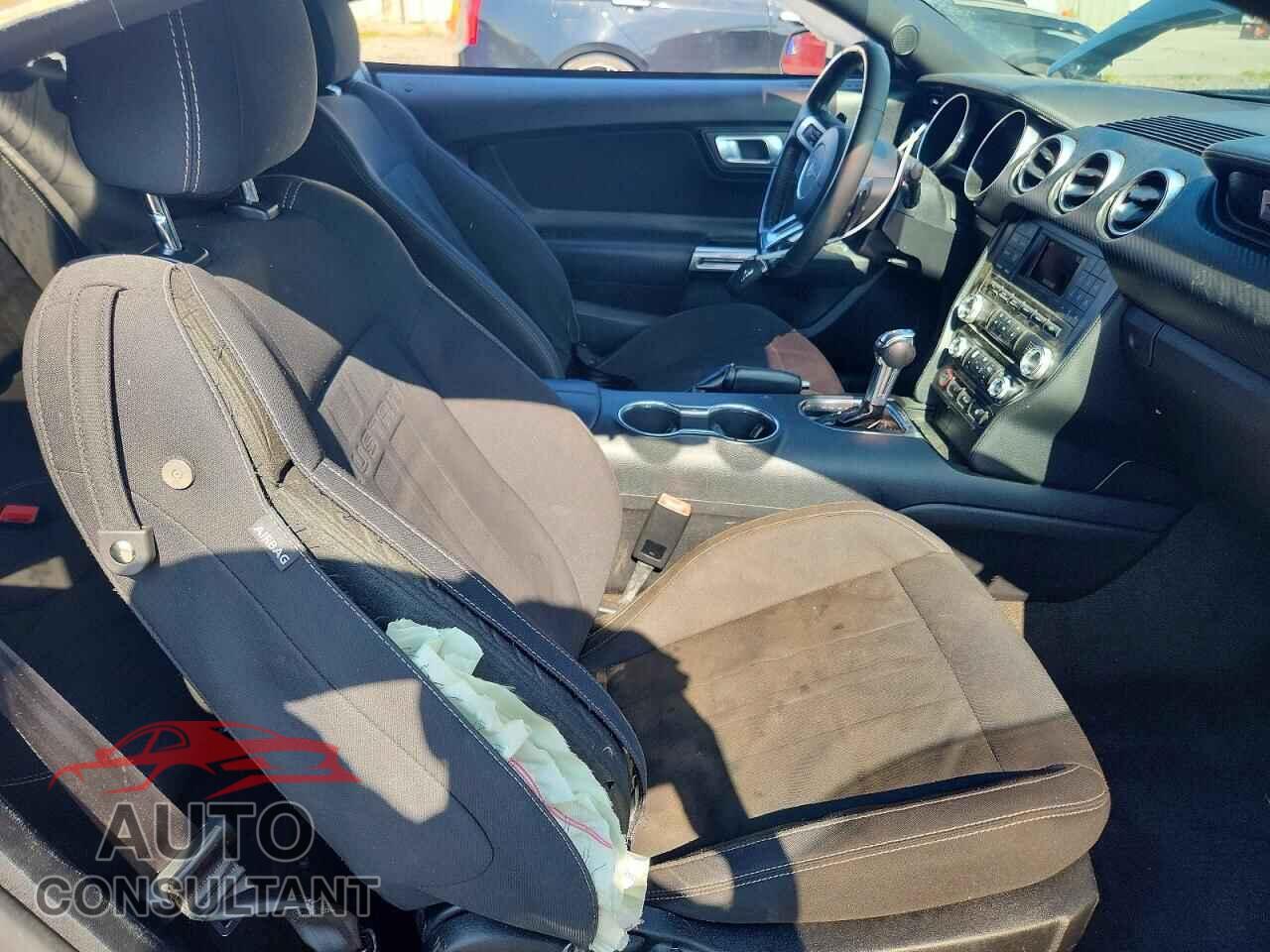FORD MUSTANG 2018 - 1FA6P8TH8J5116448