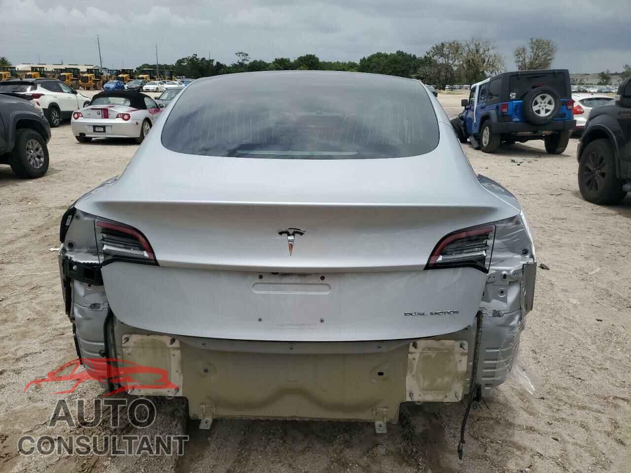 TESLA MODEL 3 2018 - 5YJ3E1EB0JF097282