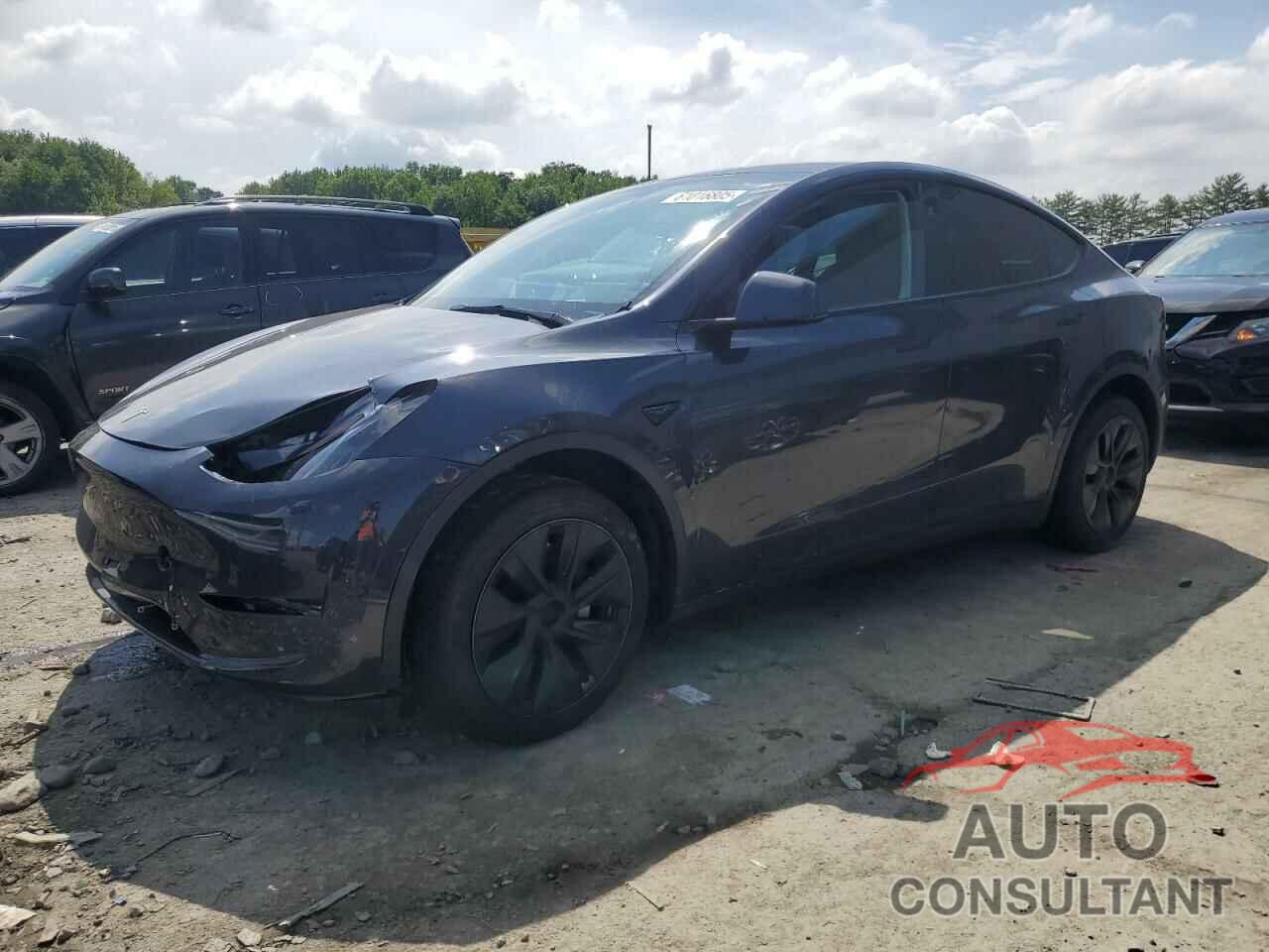 TESLA MODEL Y 2024 - 7SAYGDEE3RA302231