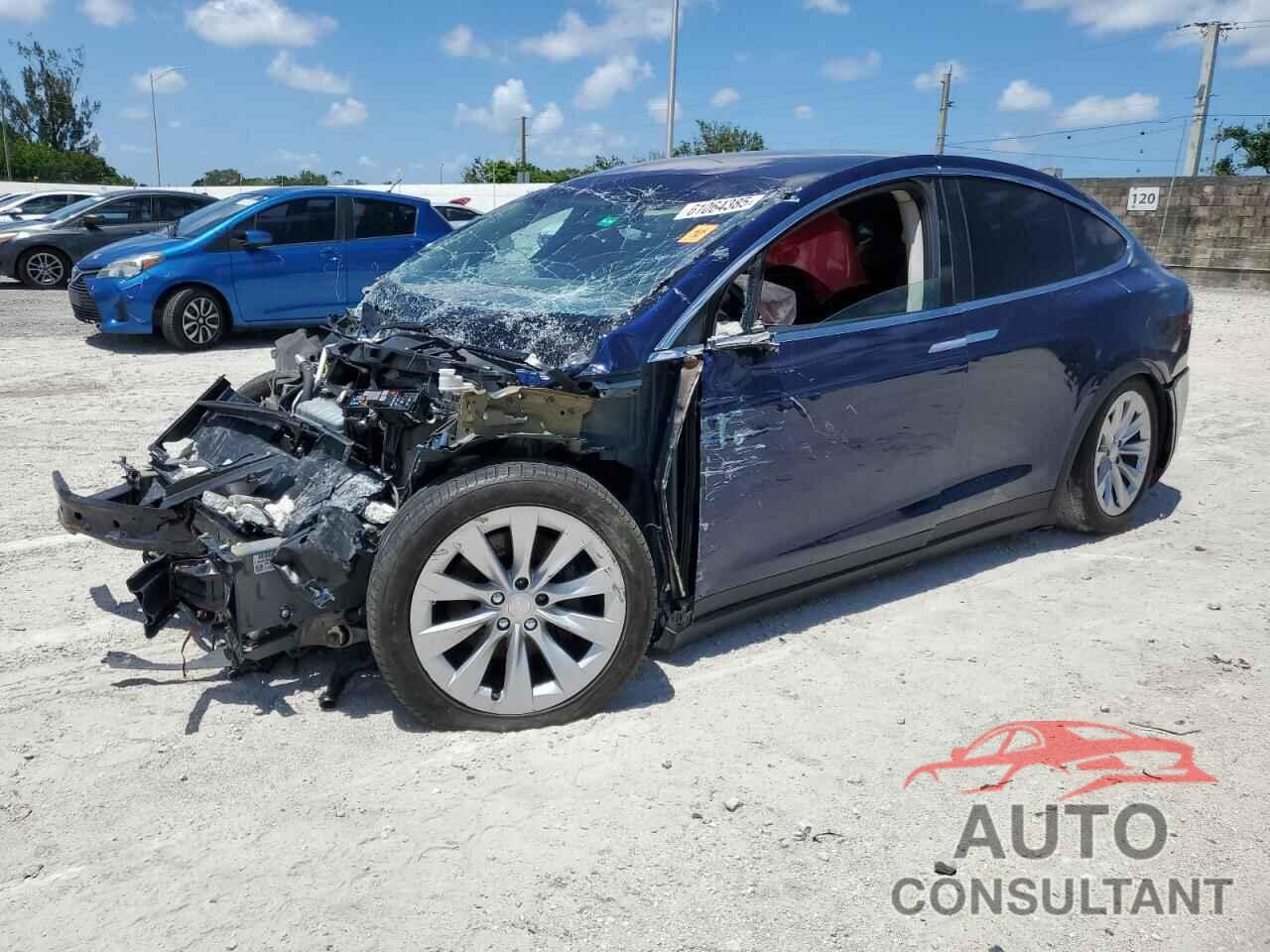 TESLA MODEL X 2018 - 5YJXCDE21JF119640