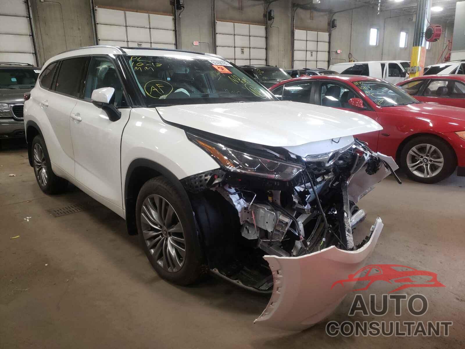 TOYOTA HIGHLANDER 2021 - 5TDFZRBH0MS097548