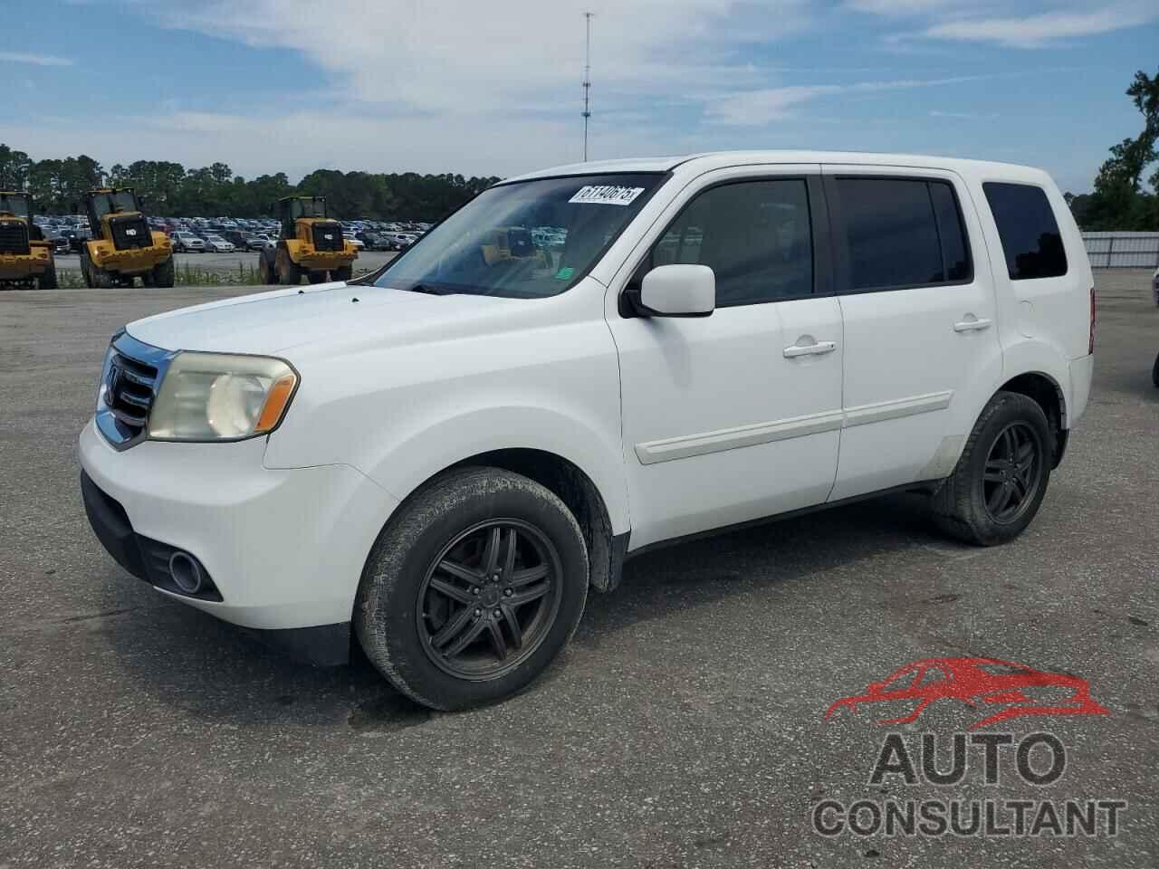 HONDA PILOT 2013 - 5FNYF4H52DB039561