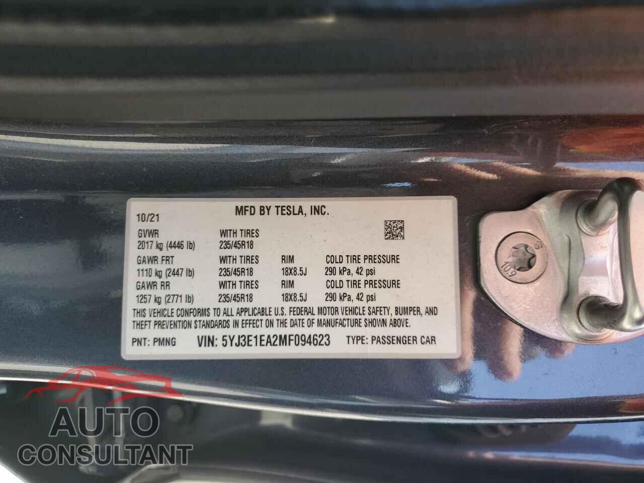 TESLA MODEL 3 2021 - 5YJ3E1EA2MF094623