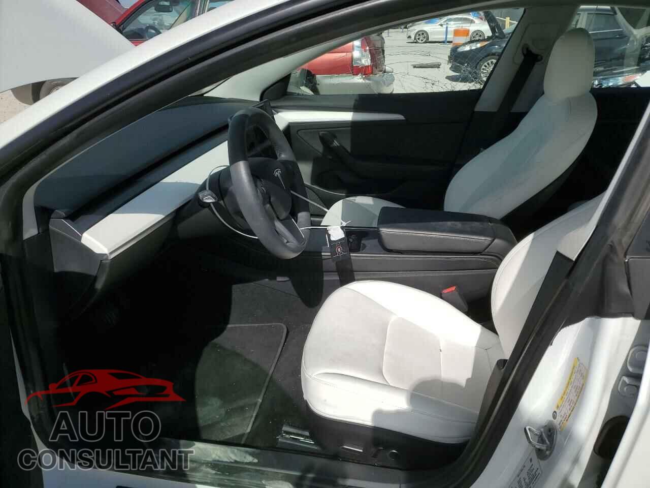 TESLA MODEL 3 2021 - 5YJ3E1EB5MF060457