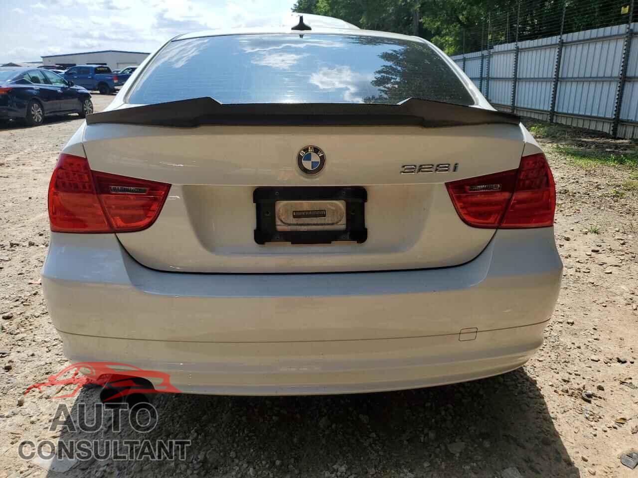 BMW 3 SERIES 2011 - WBAPH7C52BE674788