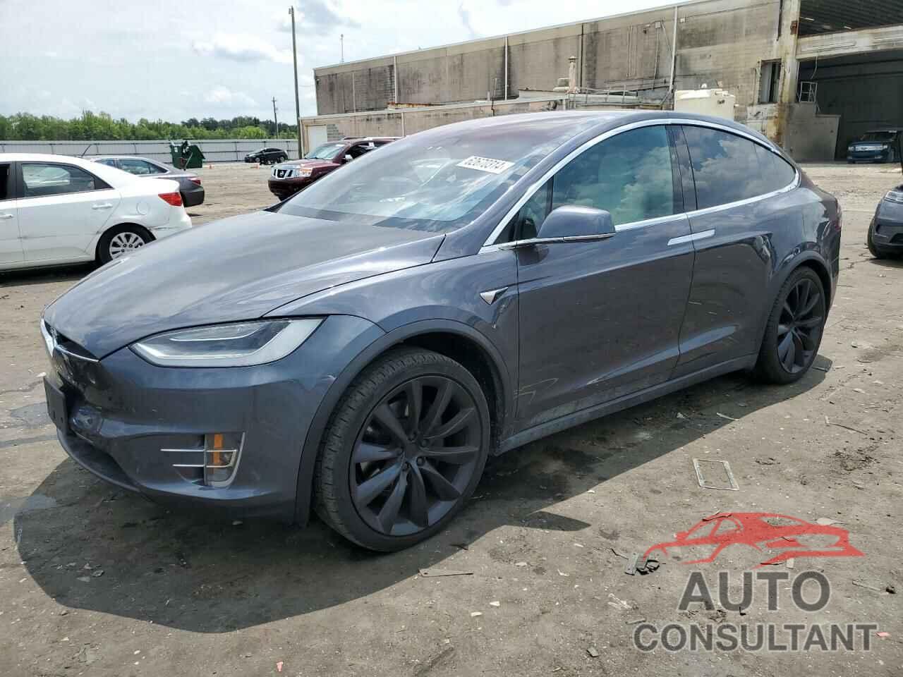 TESLA MODEL X 2020 - 5YJXCBE28LF300158