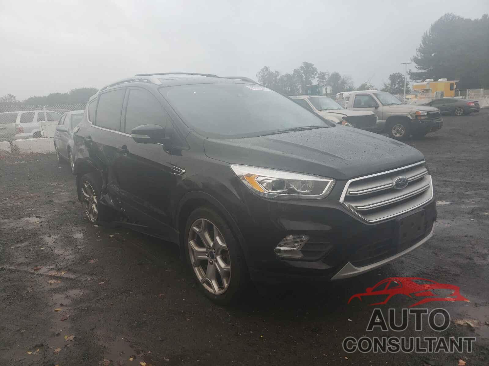 FORD ESCAPE 2018 - 1FMCU9J91JUA01361