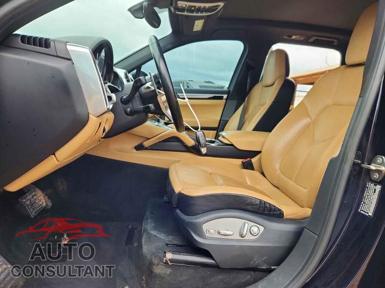 PORSCHE CAYENNE 2016 - WP1AA2A21GKA08814