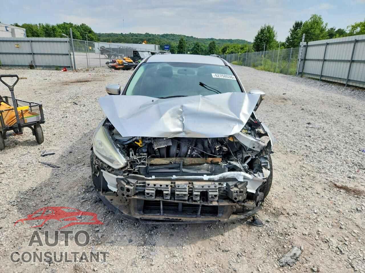 FORD FOCUS 2016 - 1FADP3F22GL253732