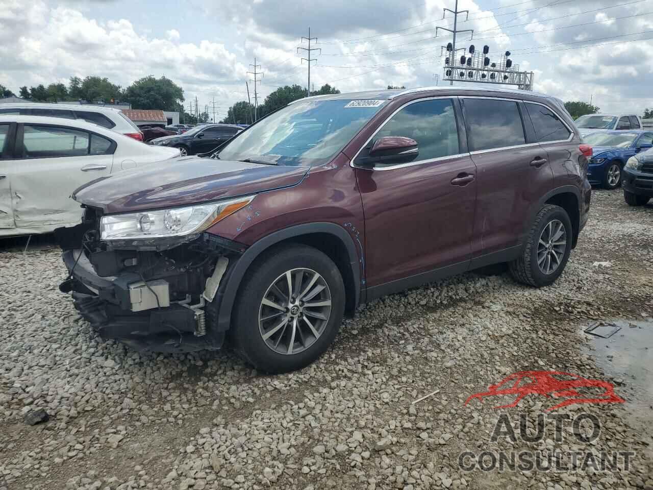 TOYOTA HIGHLANDER 2019 - 5TDJZRFH2KS740225