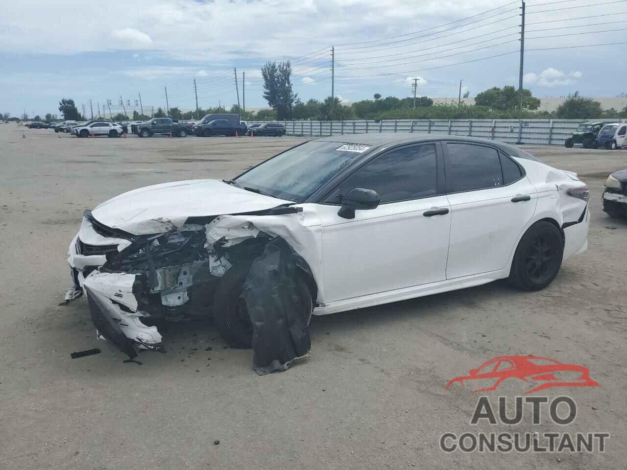 TOYOTA CAMRY 2022 - 4T1G11AK7NU657231