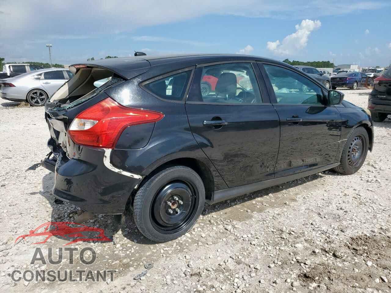 FORD FOCUS 2012 - 1FAHP3K2XCL374848