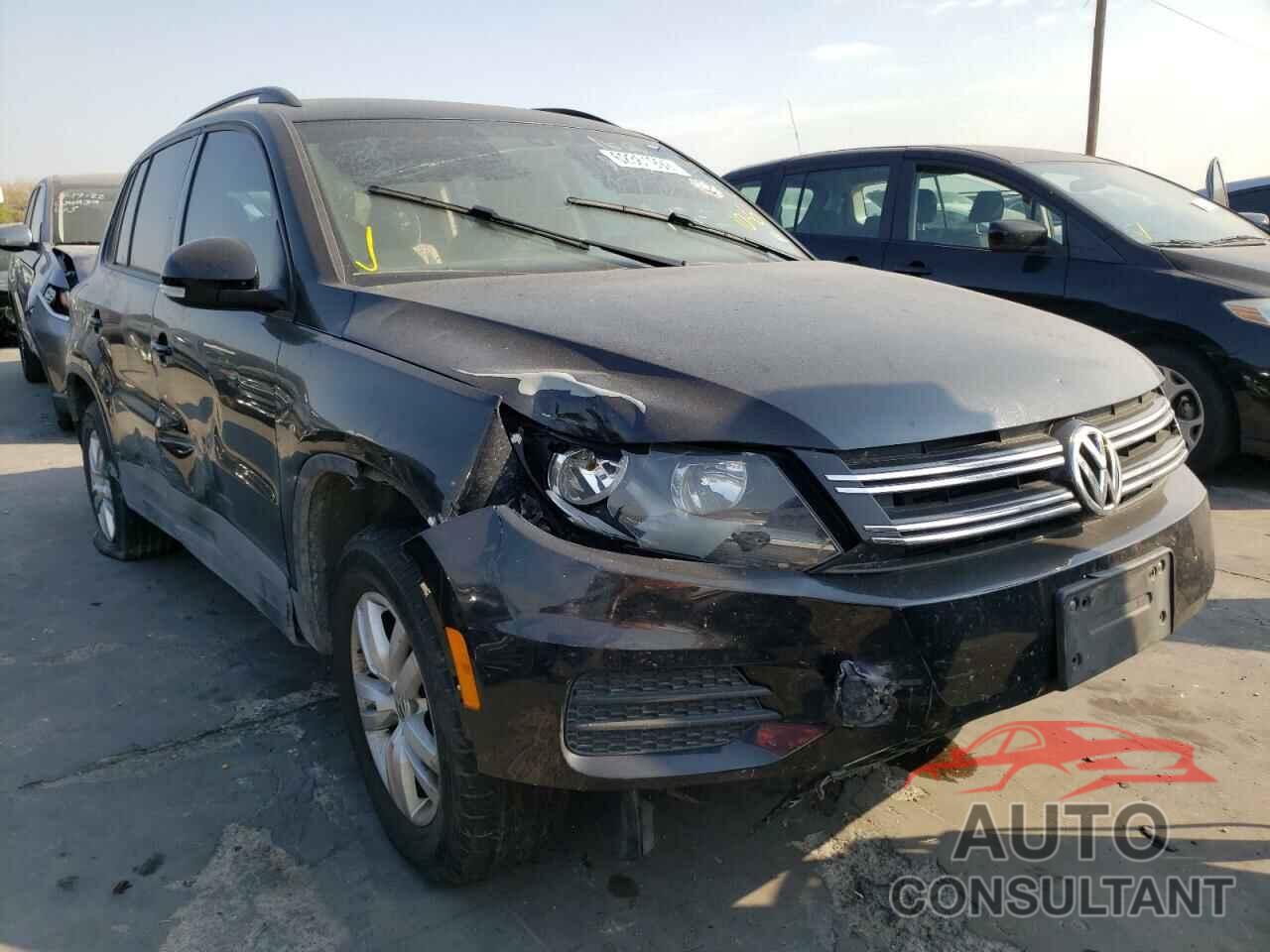 VOLKSWAGEN TIGUAN 2017 - WVGAV7AX7HK030506