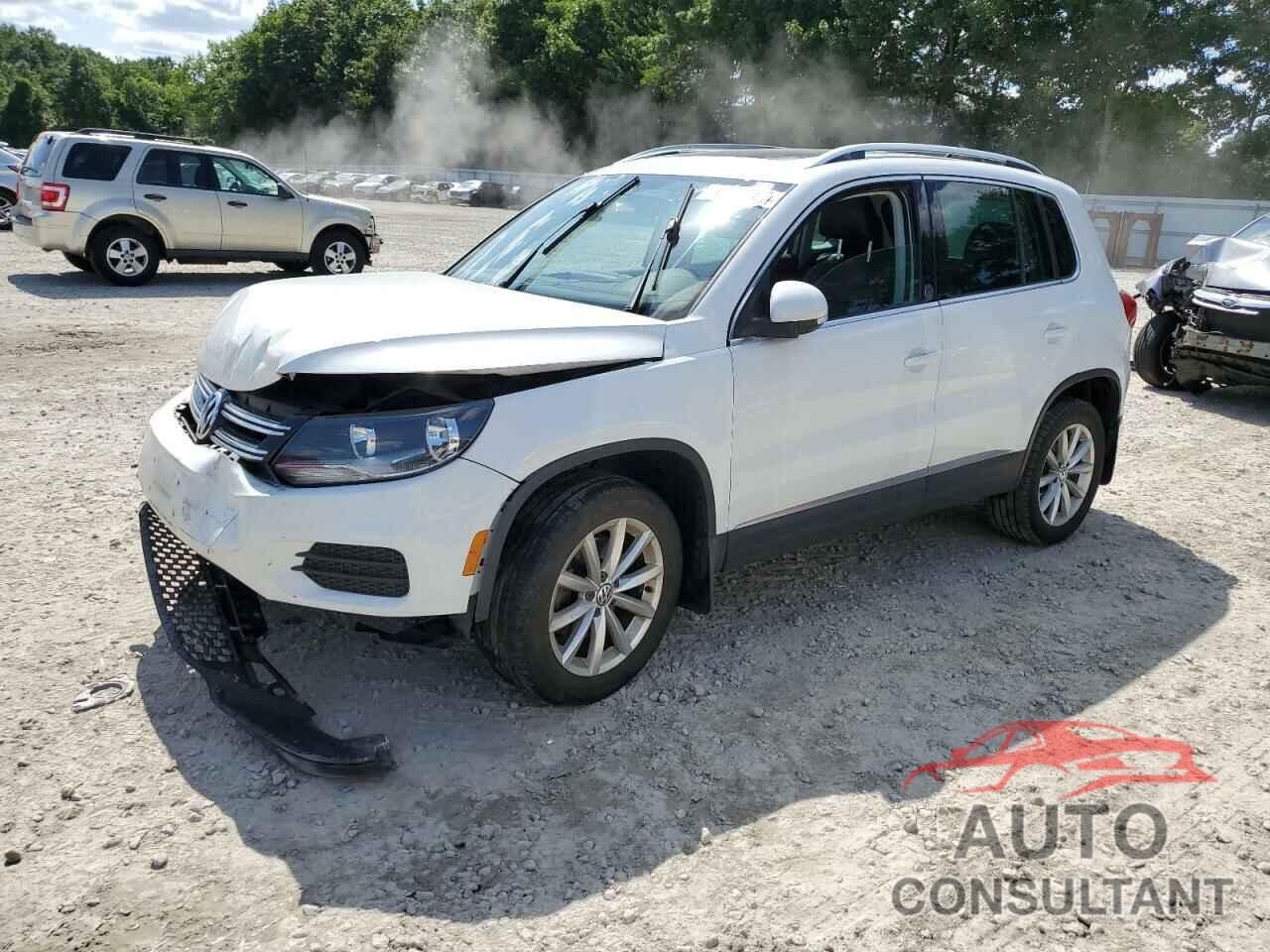 VOLKSWAGEN TIGUAN 2017 - WVGSV7AX0HK003555